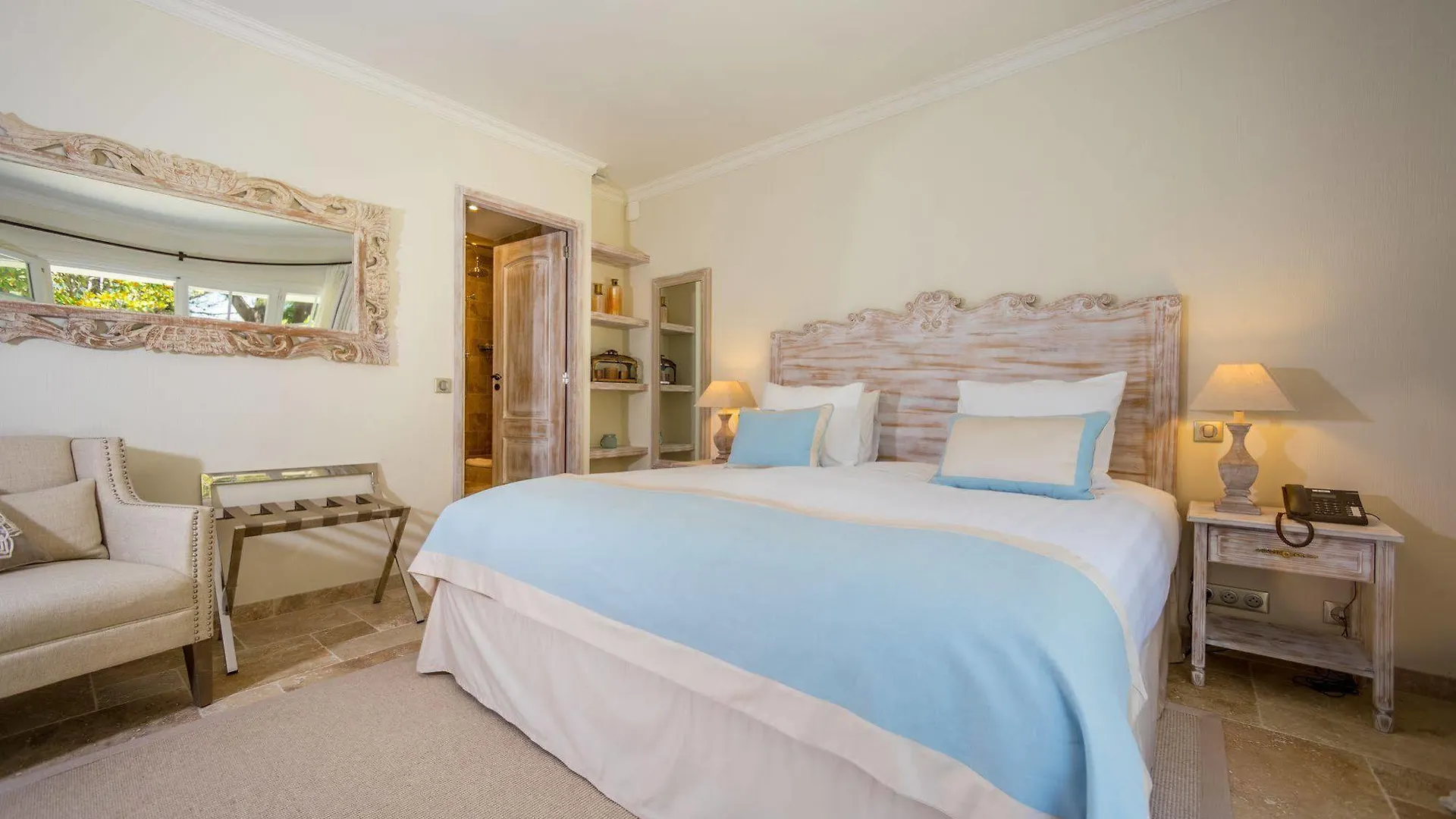 Hotel La Bastide Des Salins Saint-Tropez 4*,