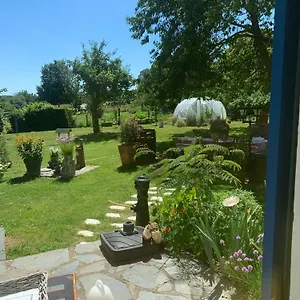 Maison Aux Volets Bleus Francia